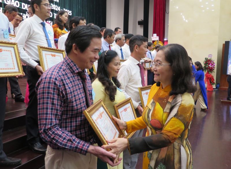 Tập trung triển khai có hiệu quả “Chiến lược phát triển giáo dục TP.Hồ Chí Minh từ nay đến năm 2030, tầm nhìn đến năm 2045”